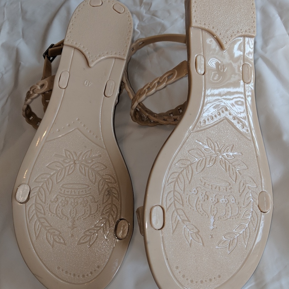 Dizzy Sandals - image 3